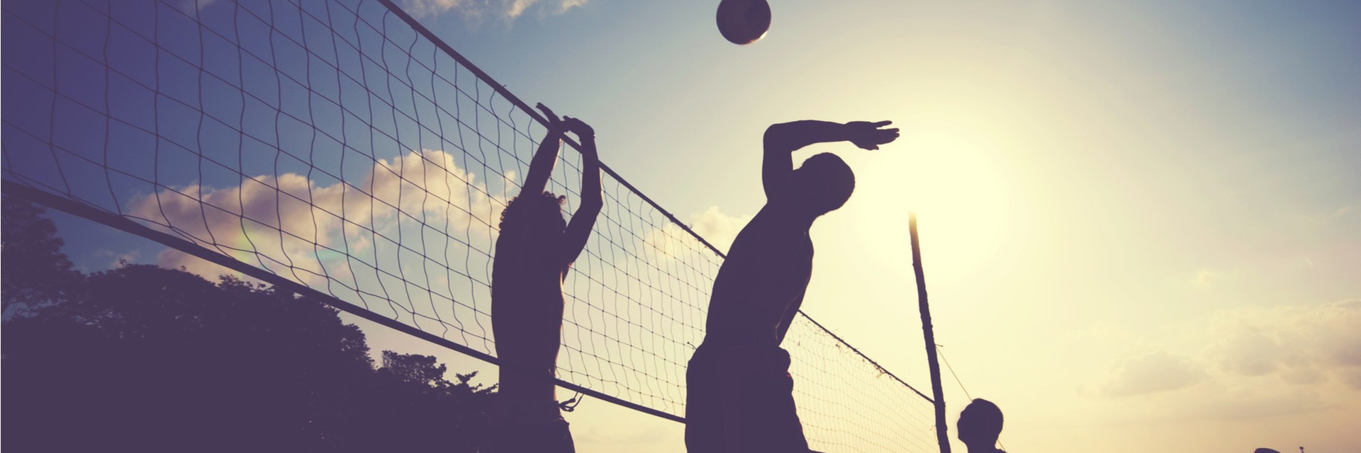Prevent, Identify & Treat Common Volleyball Injuries With These 3 Steps